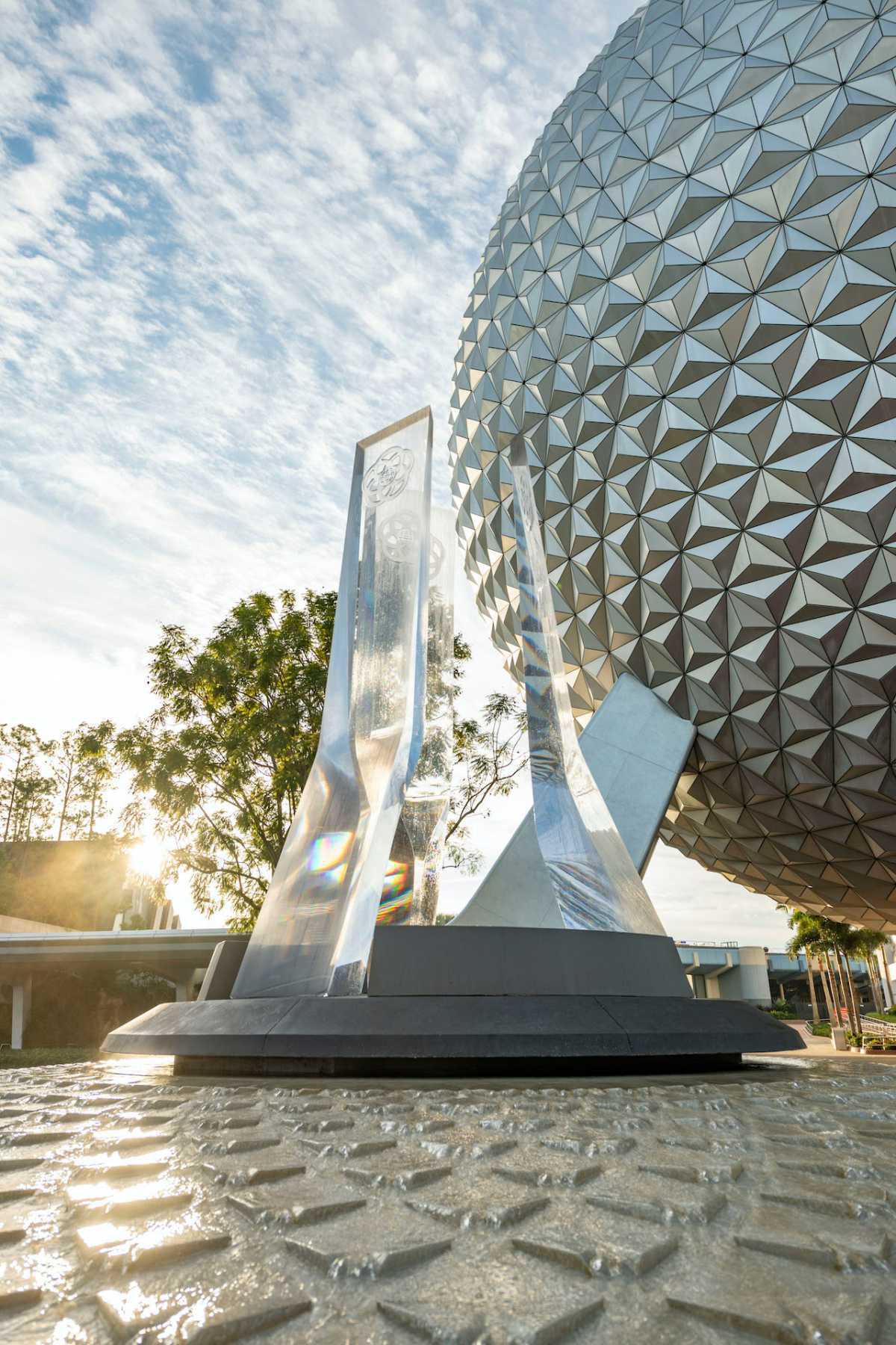 Neuer Haupteingangsbrunnen bei EPCOT enthüllt Neuer Haupteingangsbrunnen bei EPCOT enthüllt