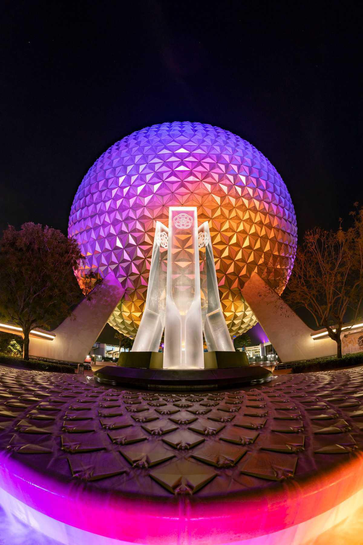 Neuer Haupteingangsbrunnen bei EPCOT enthüllt Neuer Haupteingangsbrunnen bei EPCOT enthüllt