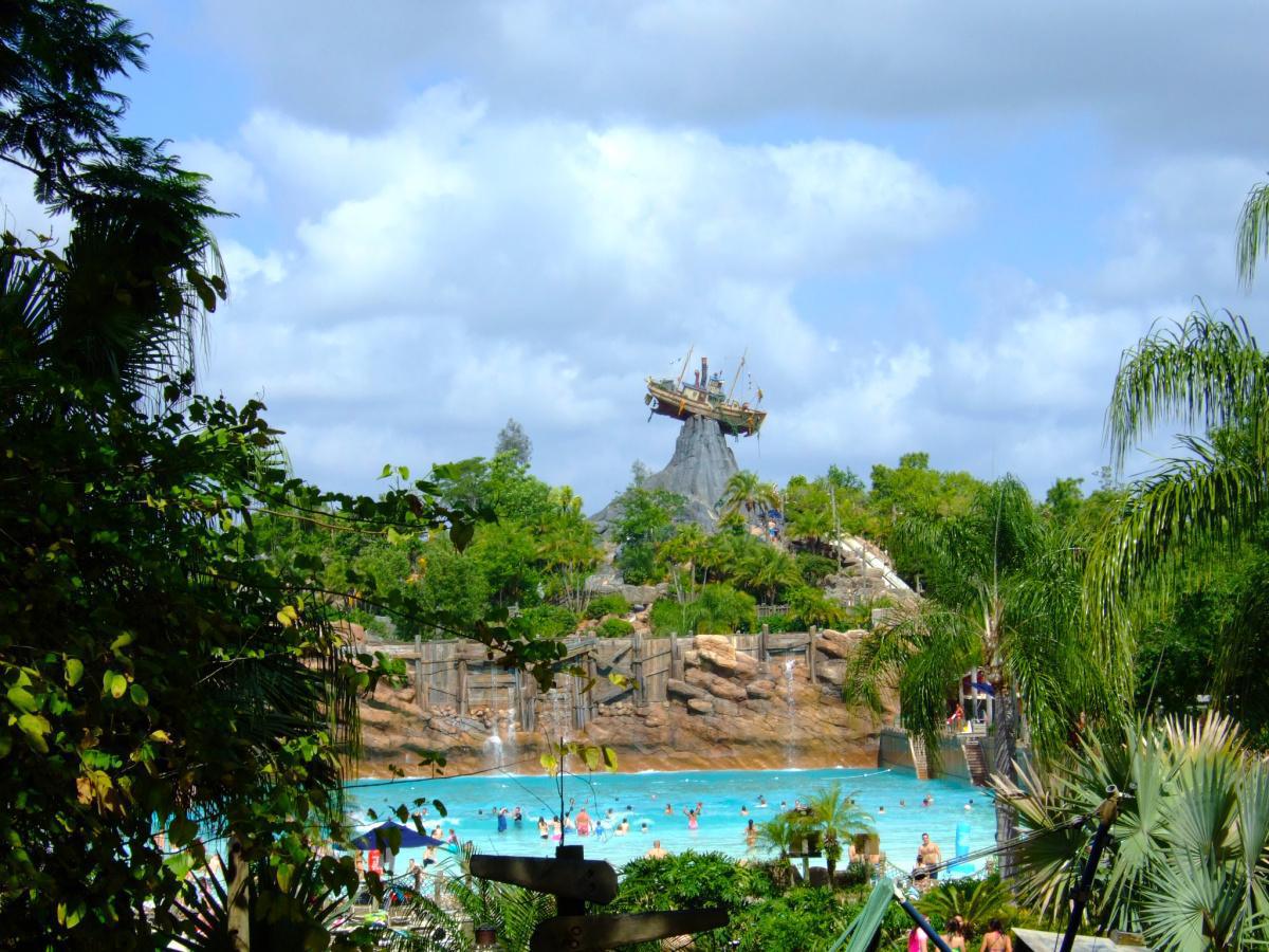 Typhoon Lagoon - Disneys Wasserpark mit tropischen Feeling