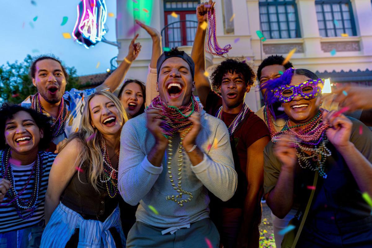Superstars leiten Live-Konzerte für die Mardi Gras 2023-Feier des Universal Orlando Resort Superstars leiten Live-Konzerte für die Mardi Gras 2023-Feier des Universal Orlando Resort