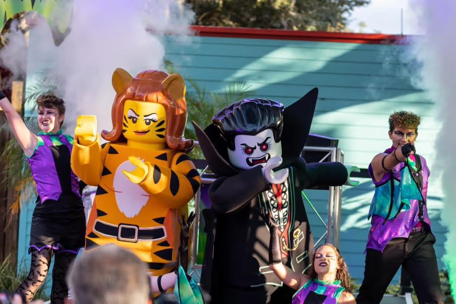 Legoland Florida teilt gruselige Details über das Halloween-Event „Brick-or-Treat“ mit!