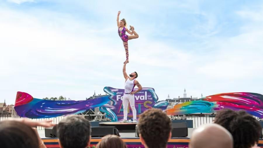 Das EPCOT International Festival of the Arts steht im Mittelpunkt. Das EPCOT International Festival of the Arts steht im Mittelpunkt.