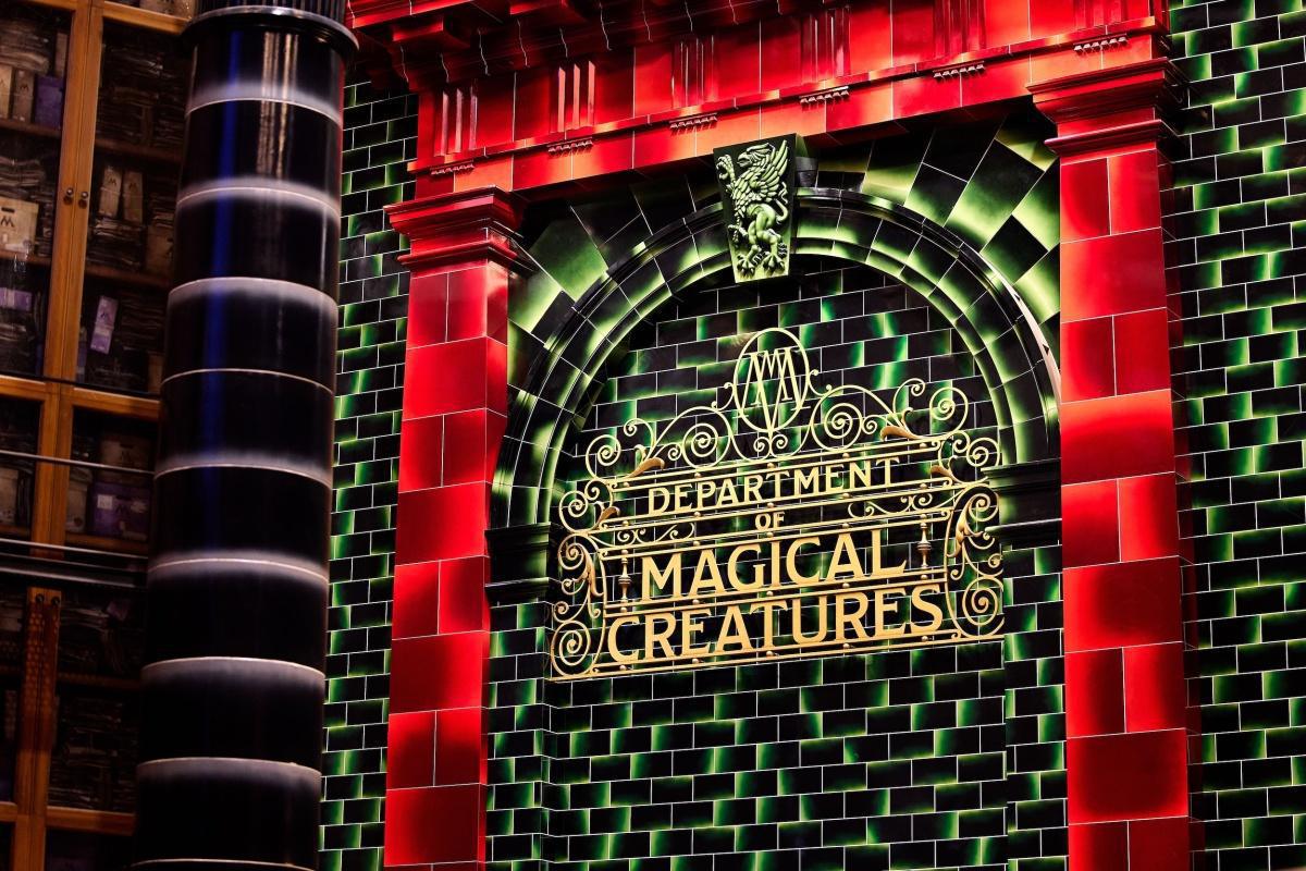 Universal Orlando Resort gewährt einen ersten Blick auf " Harry Potter And The Battle At The Ministry" Universal Orlando Resort gewährt einen ersten Blick auf " Harry Potter And The Battle At The Ministry"