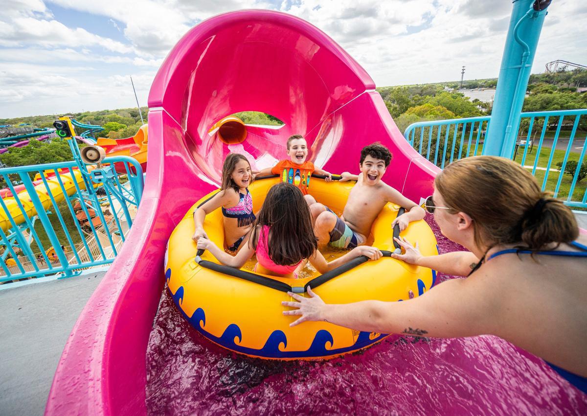 Adventure Island - Wasserpark mit Rutschen für Groß und Klein