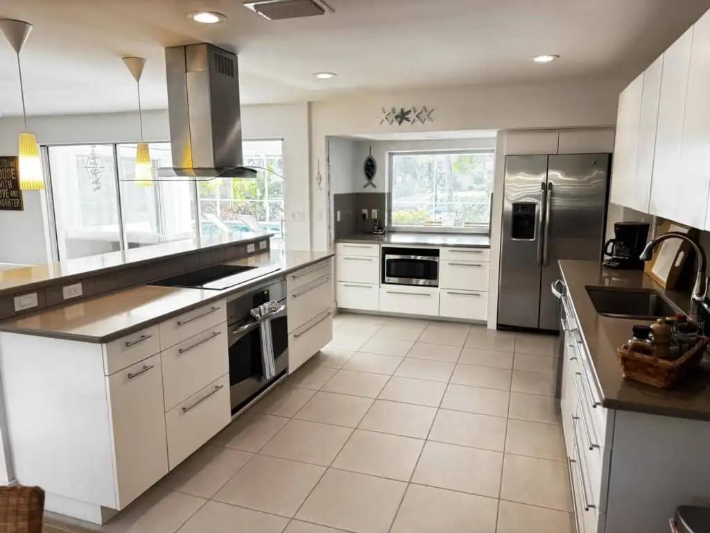 Villa "Happy Dolphin"