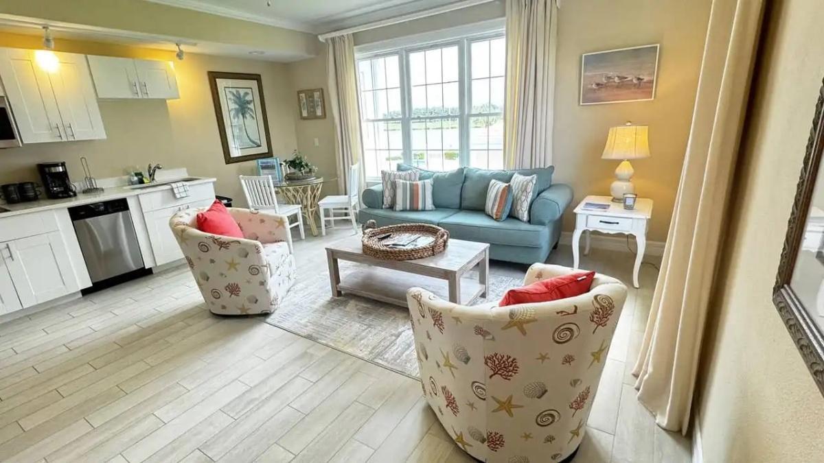 Condo Windsor Lodge Unit 19