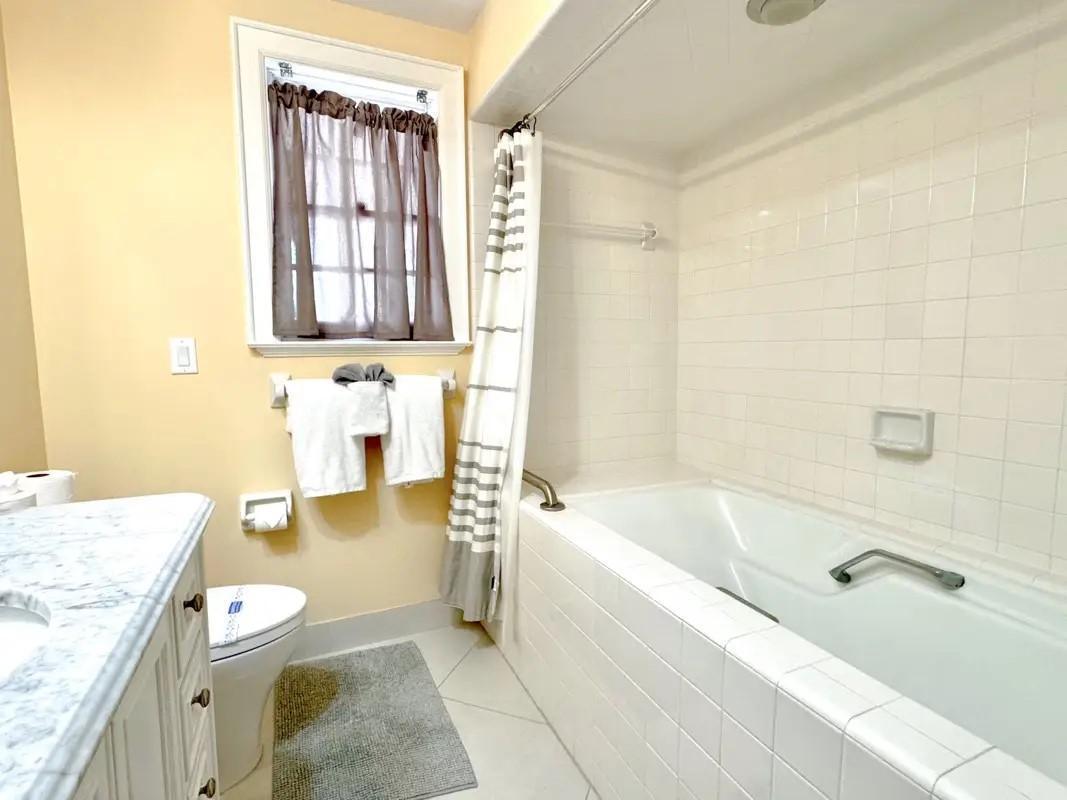 Condo Windsor Lodge Unit 15