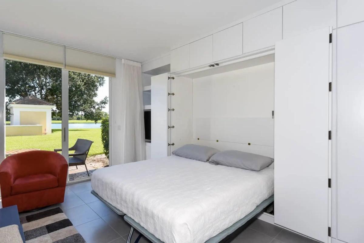 Condo Windsor Lodge Unit 07