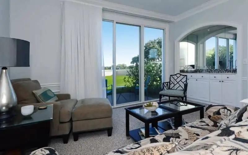 Condo Windsor Lodge Unit 03