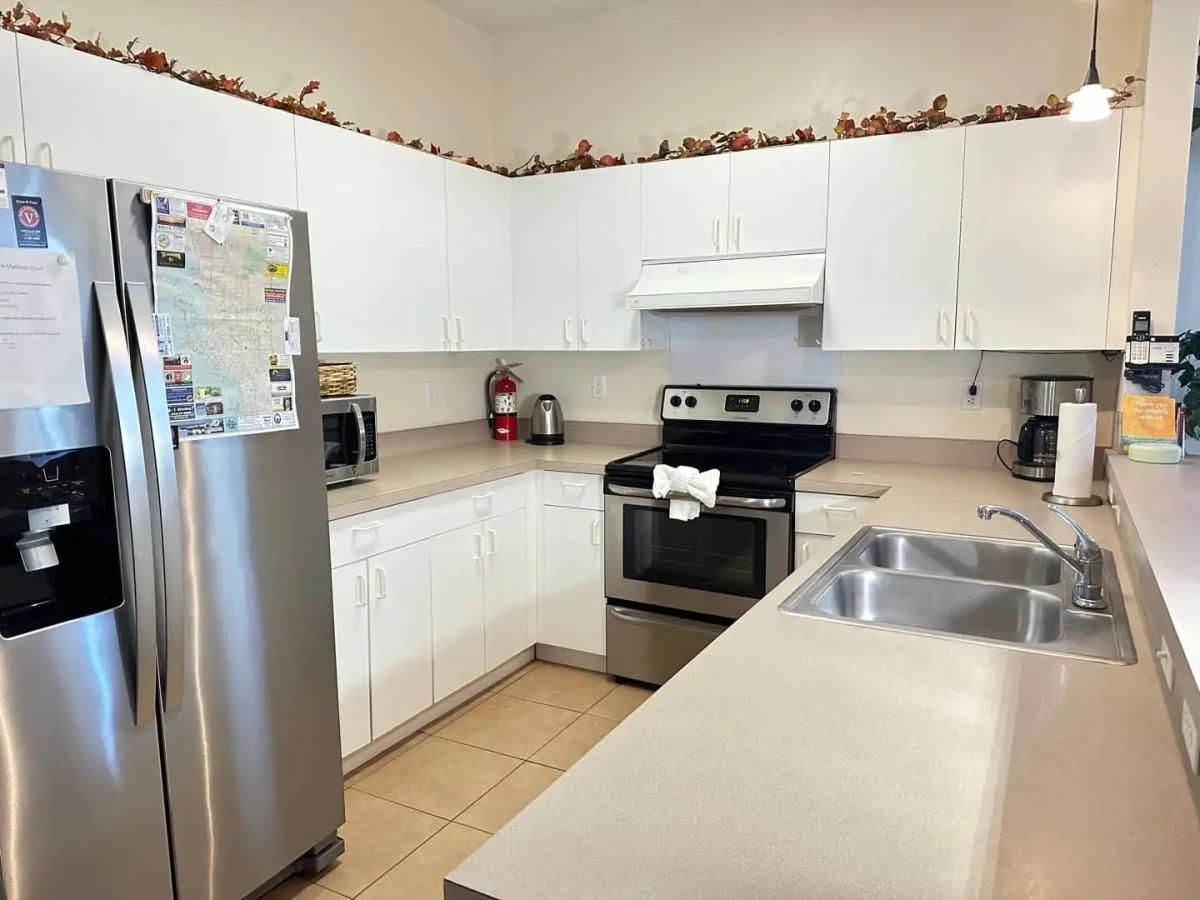 Villa "Matthew Court" Villa "Matthew Court"