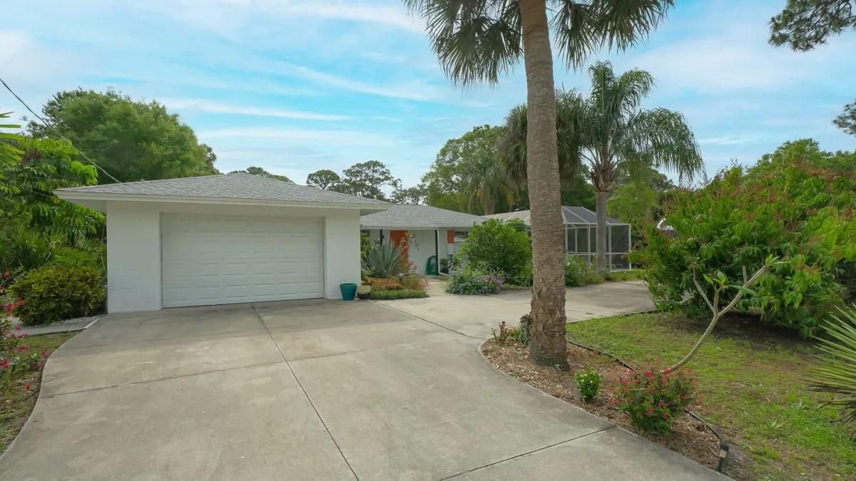 Villa "The Manasota Beach House"