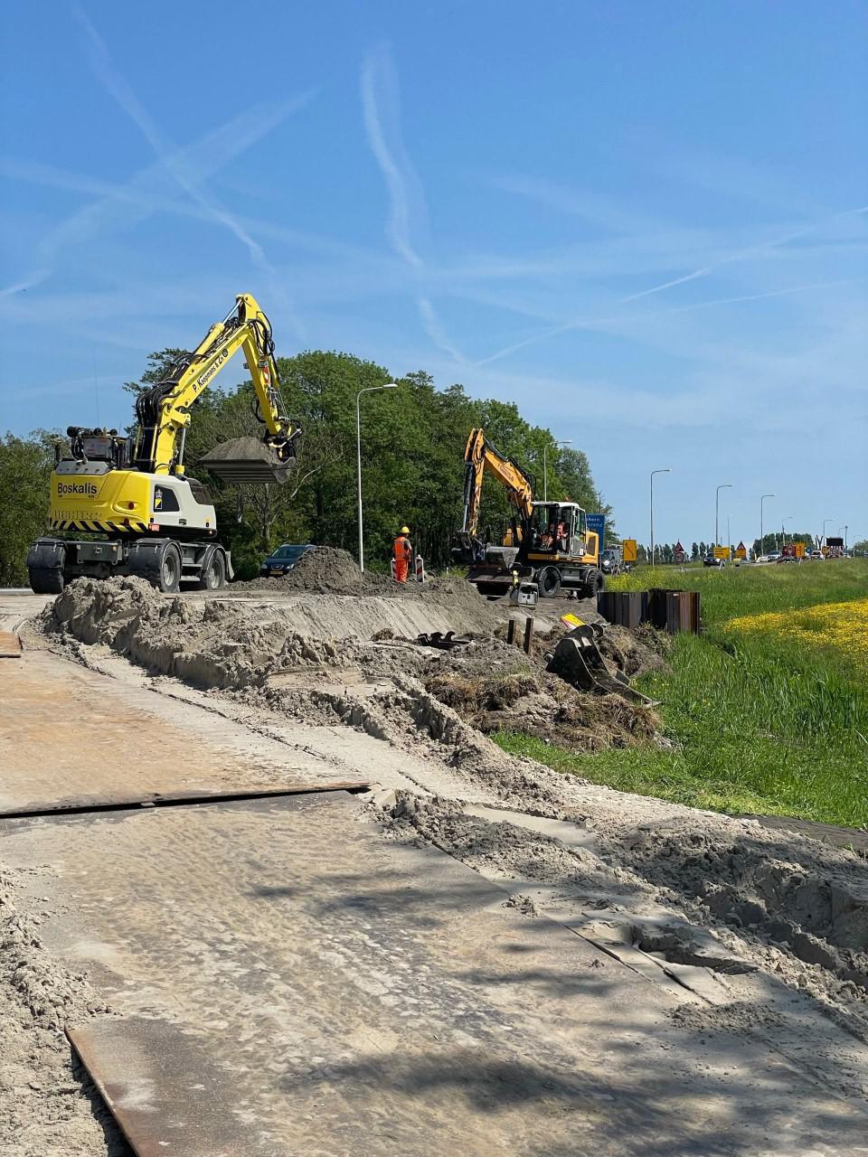 Werk aan bushaltes en fietspad Werk aan bushaltes en fietspad