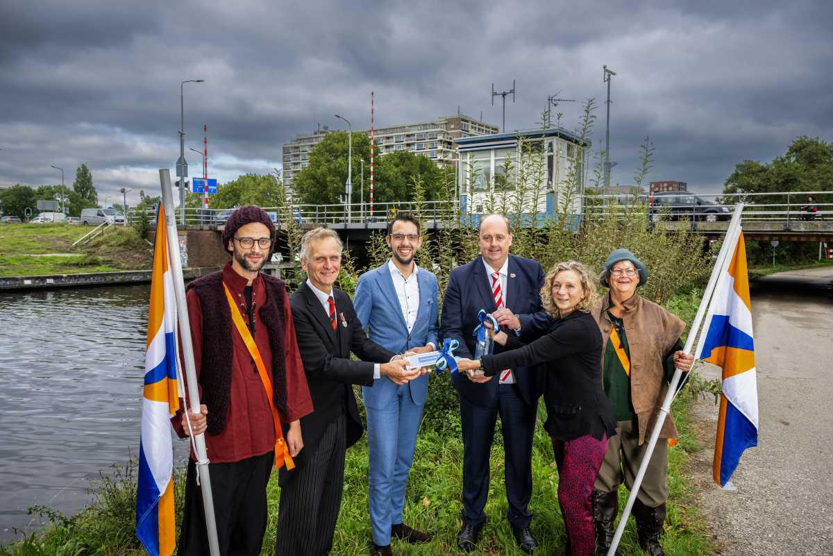 Feestelijk startsein & kunst nieuwe Lammebrug 