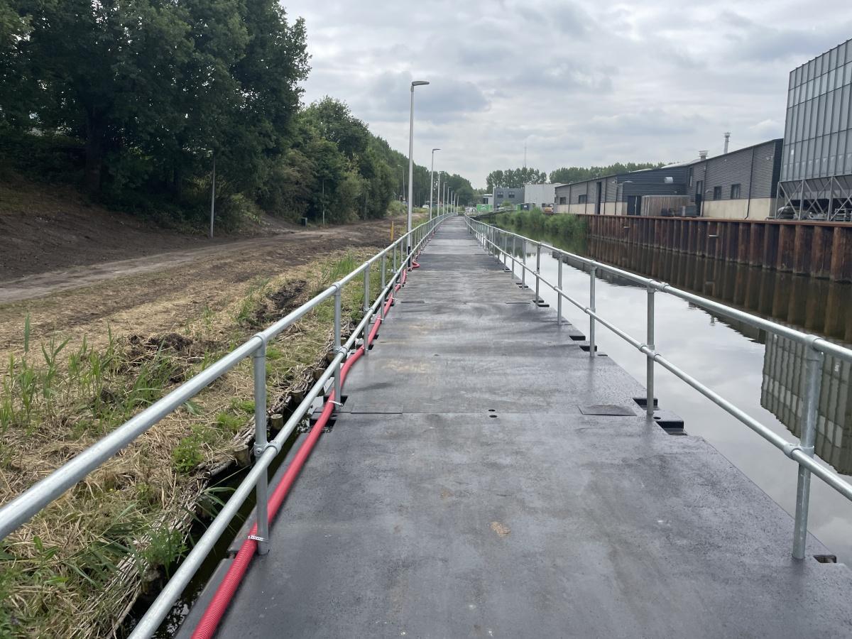 Start bouw fietsbruggetje bedrijventerrein Ambacht