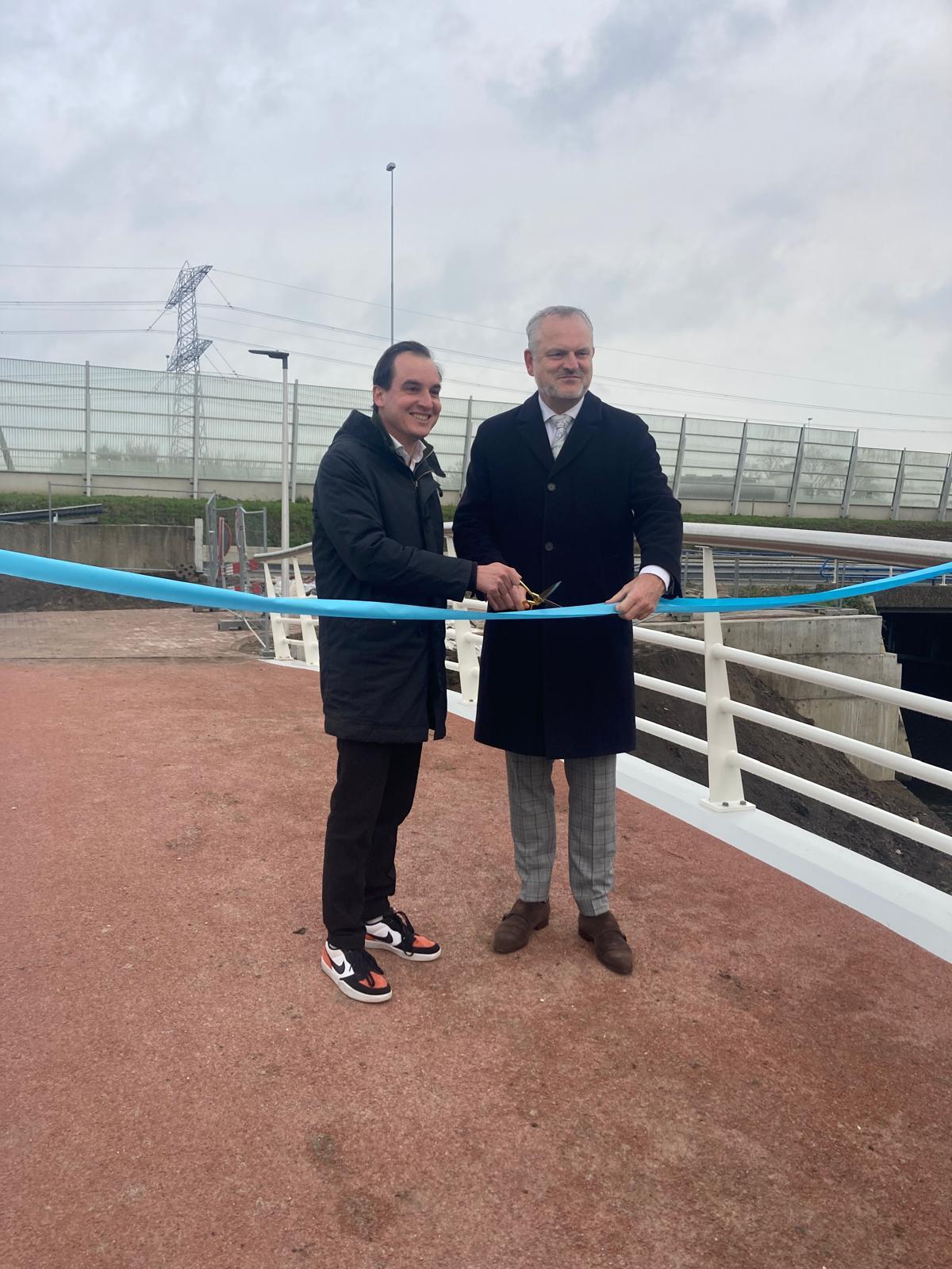 Nieuwe Kippenbrug geopend Nieuwe Kippenbrug geopend
