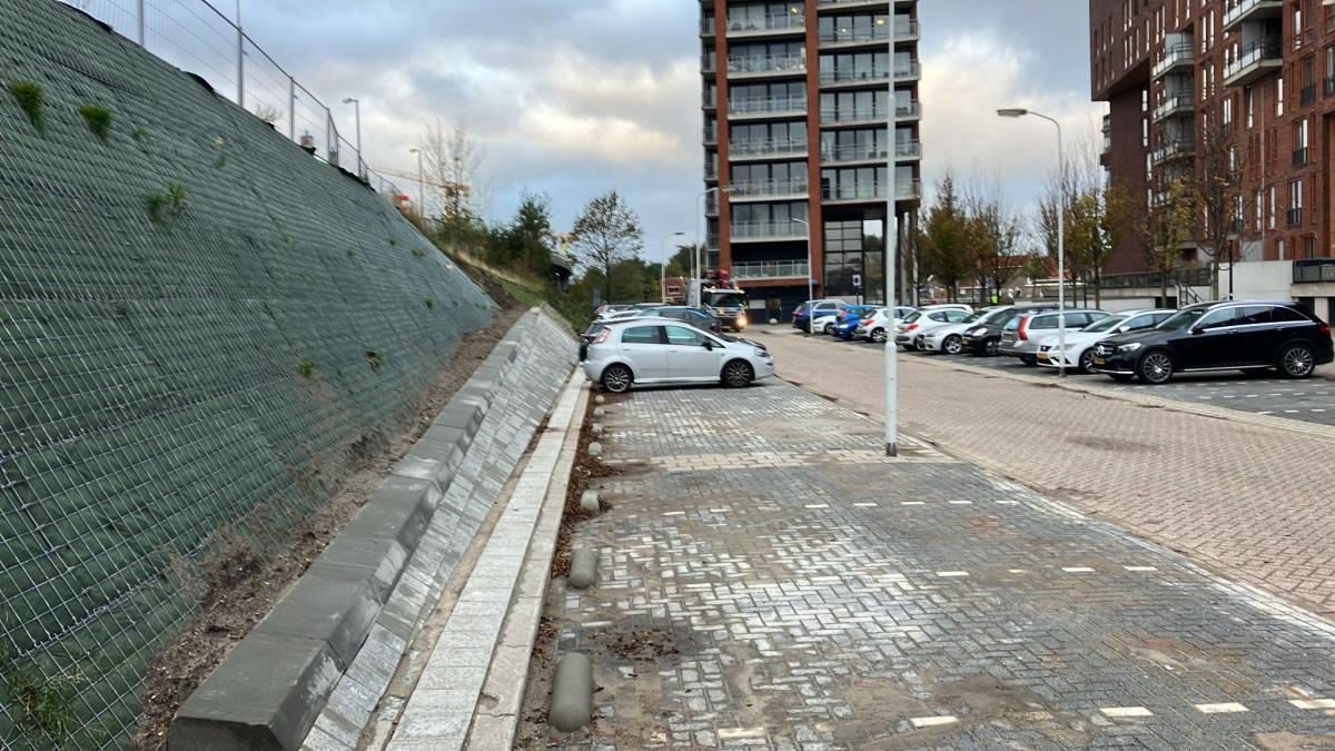 Parkeerplaatsen Zuiddijk geopend Parkeerplaatsen Zuiddijk geopend