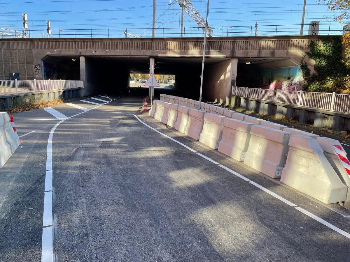 Update werkzaamheden Plesmanlaan || vrijdagavond 20.00 uur is de Plesmanlaan weer open - tijdelijke weg nog niet in gebruik Update werkzaamheden Plesmanlaan || vrijdagavond 20.00 uur is de Plesmanlaan weer open - tijdelijke weg nog niet in gebruik