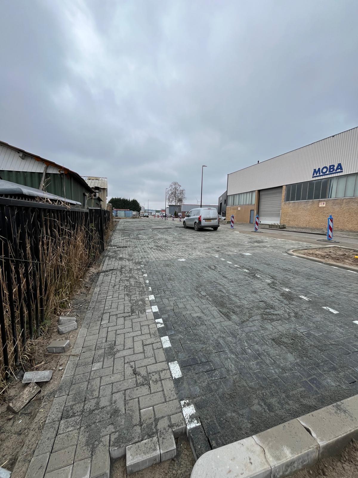 Herinrichting parkeerplaatsen Sluispolderweg gereed