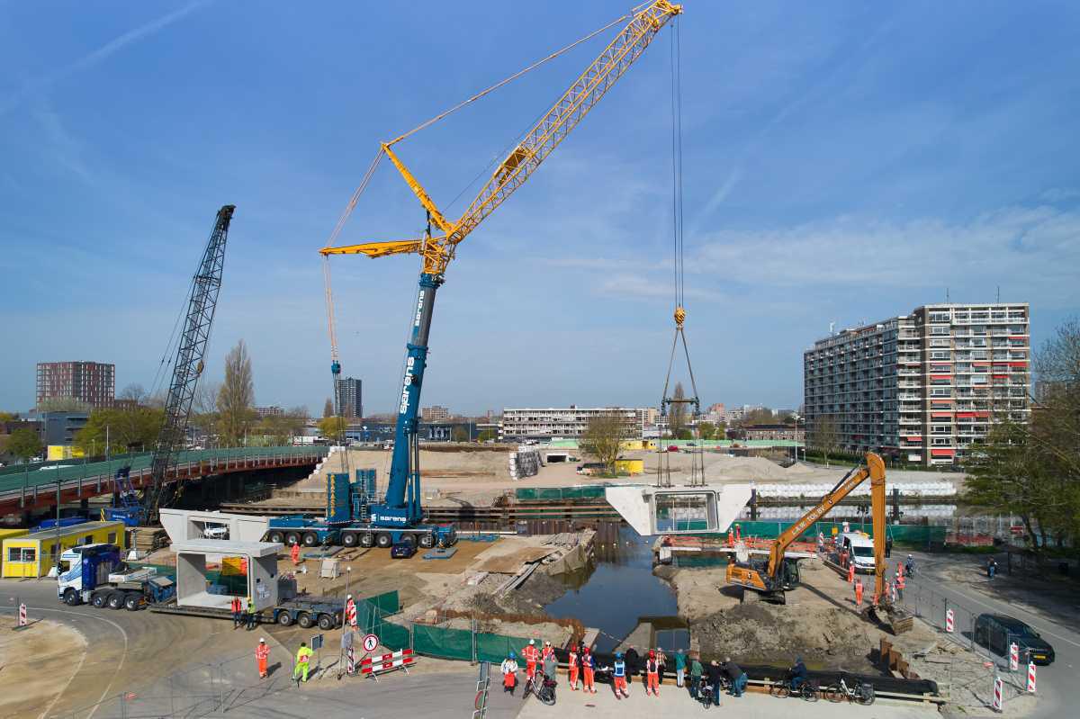 Knotterpolderbrug ligt op z´n plek!