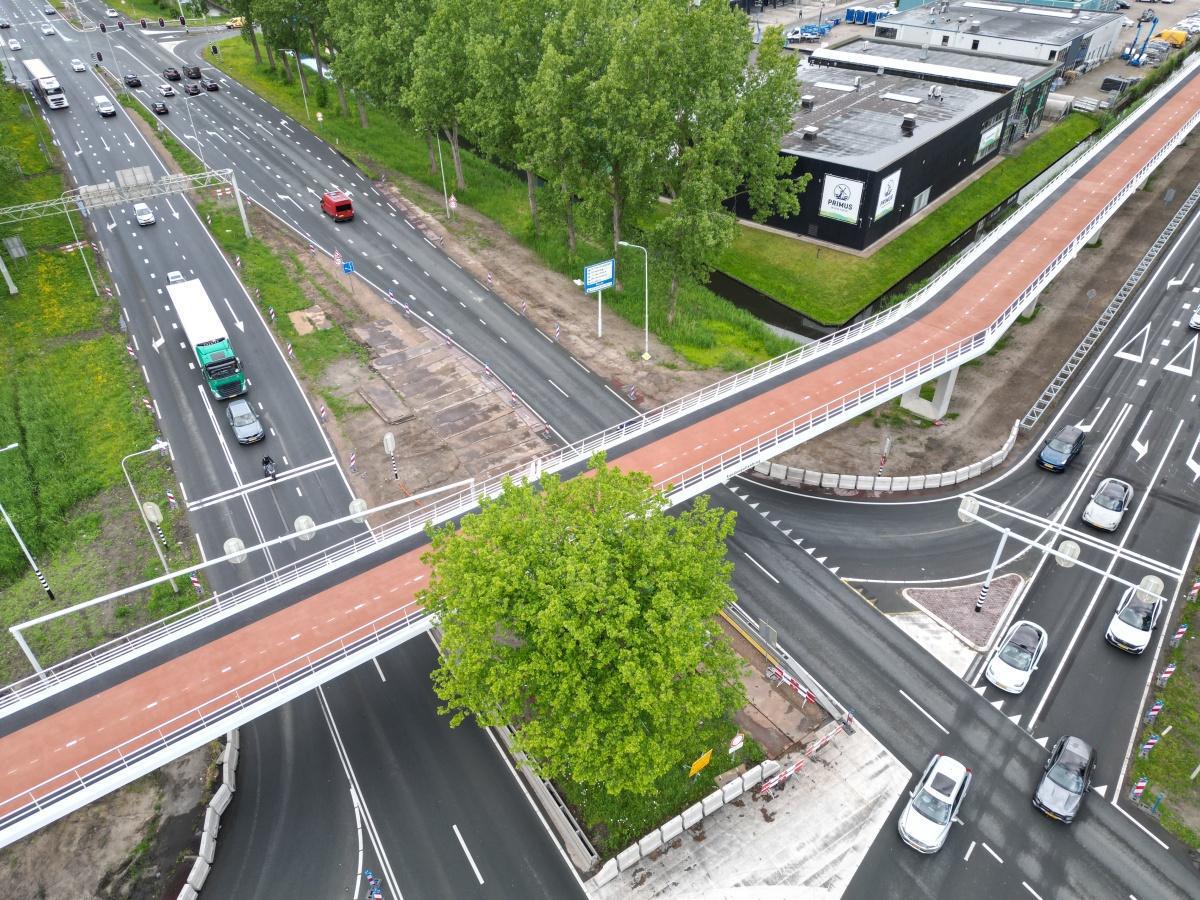 Feestelijke opening Eendenpullenbrug in Oostzaan