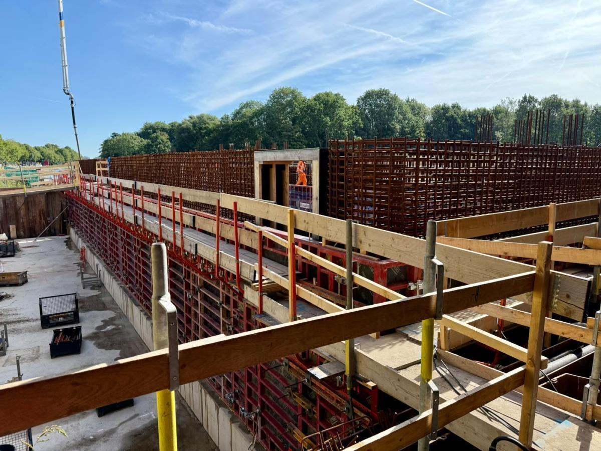 Een flinke betonklus voor de Lammebrug
