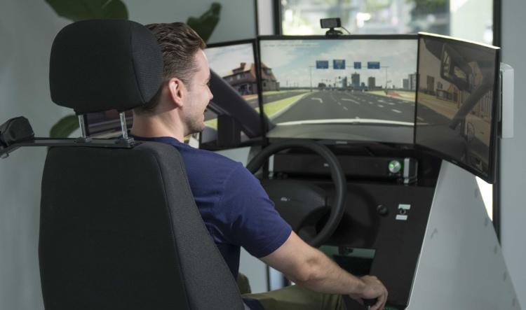 Simulator geeft inkijkje in aangepast kruispunt Thorbeckeweg-Wibautstraat. Rij jij mee?