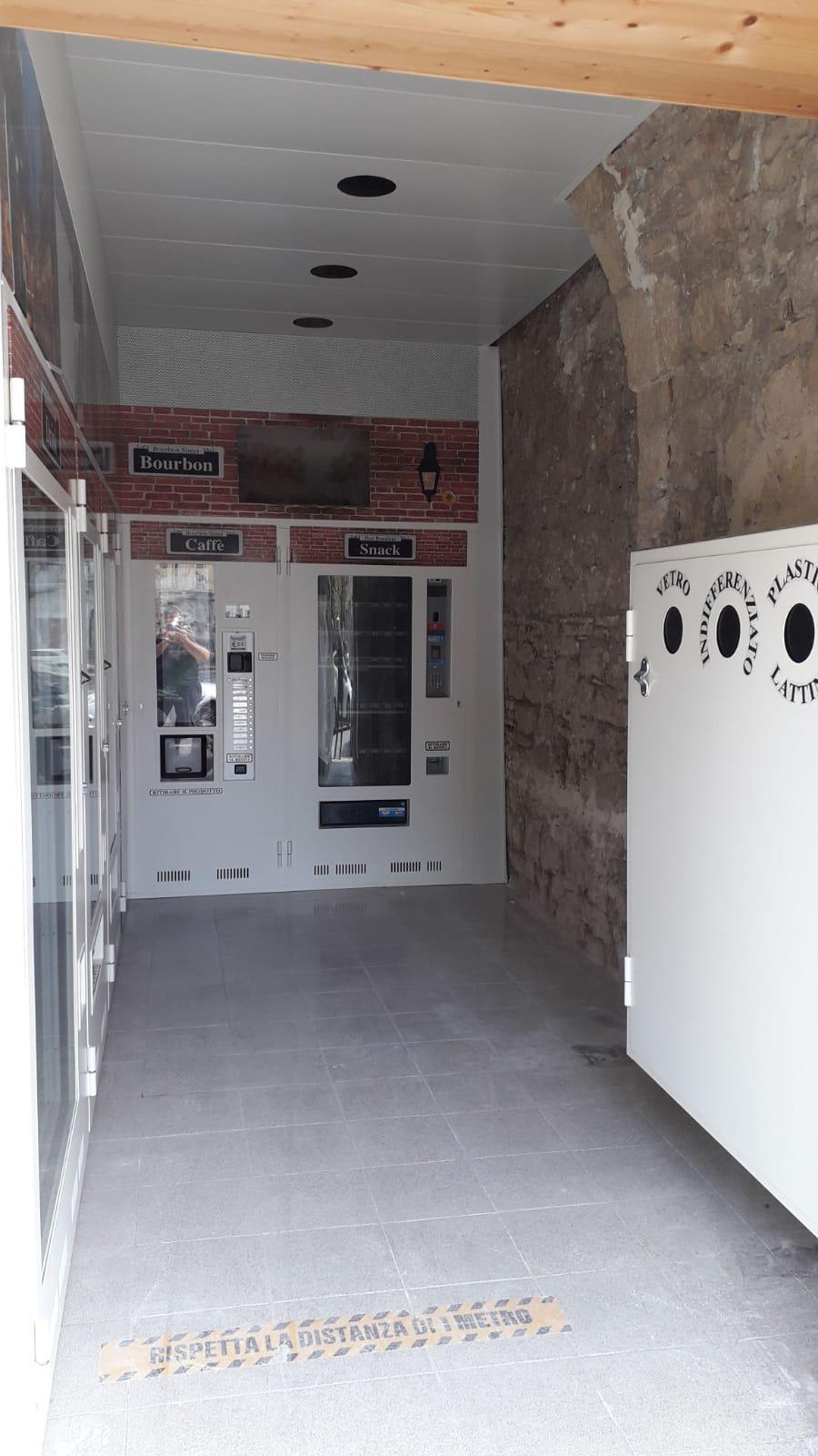 Negozi Automatici white stile