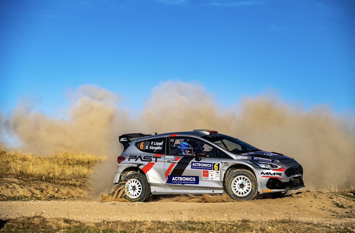 Primer triunfo y doblete para Ford con Pepe López y Gil Membrado Primer triunfo y doblete para Ford con Pepe López y Gil Membrado