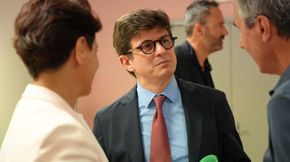 Un exoscope de dernière génération aux Hôpitaux Universitaires de Strasbourg grâce à Association Femmes de Foot