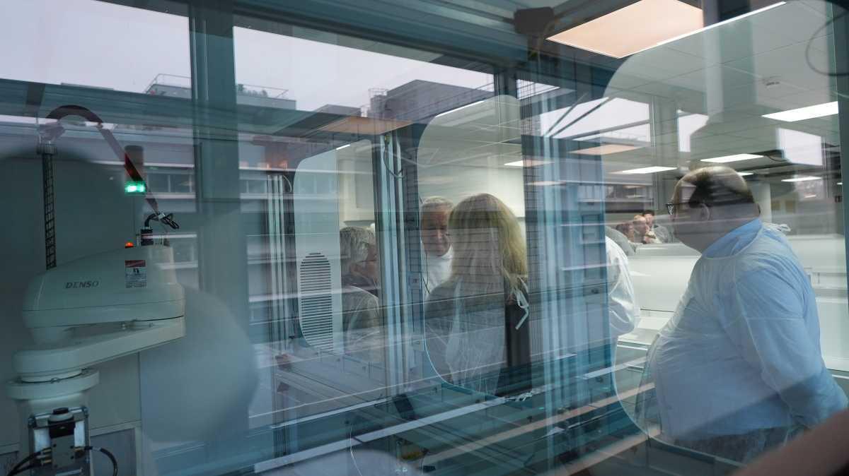 Les HUS se dotent d'un laboratoire de biologie de pointe sur le site du nouvel hôpital civil