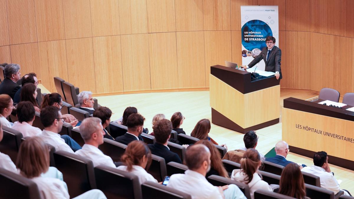 Un nouveau robot de chirurgie dédié à la santé de la femme et des enfants aux HUS