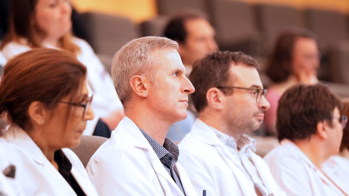 Un nouveau robot de chirurgie dédié à la santé de la femme et des enfants aux HUS