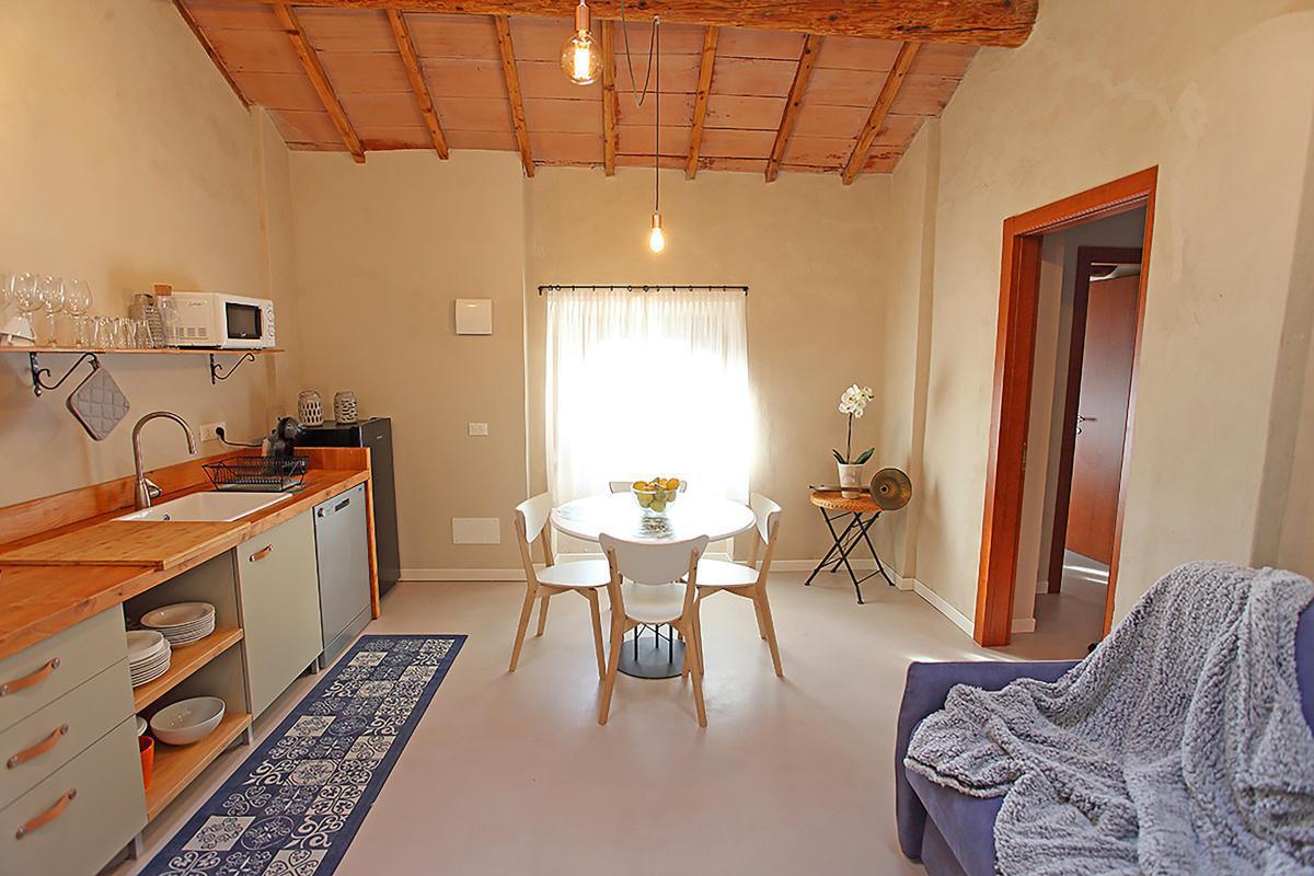 Appartamento Mimosa 4 Persone (2+2 Divano Letto) Appartamento Mimosa 4 Persone (2+2 Divano Letto)