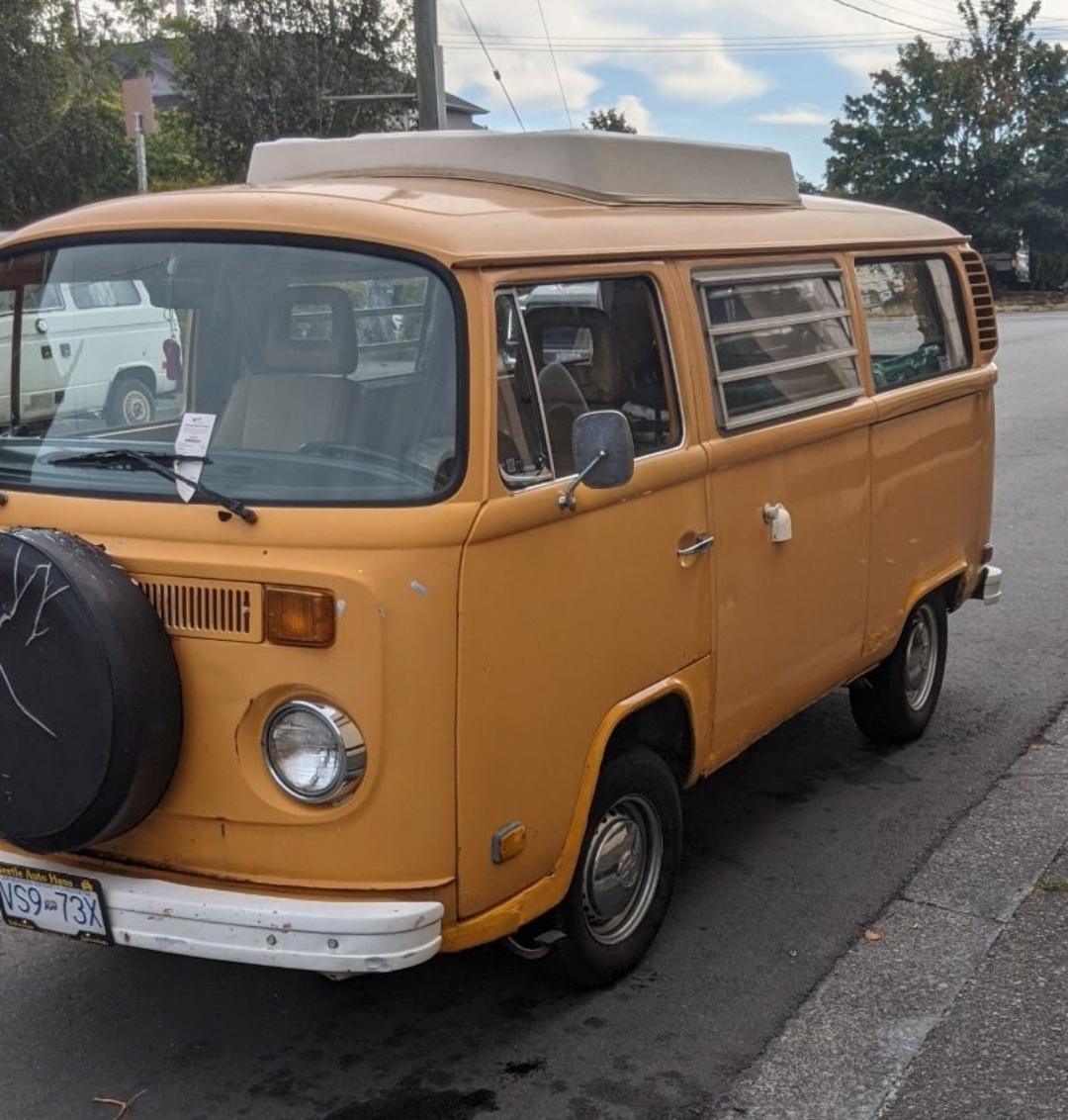 BC - Victoria: 1977 Bay Window Dorper Camper