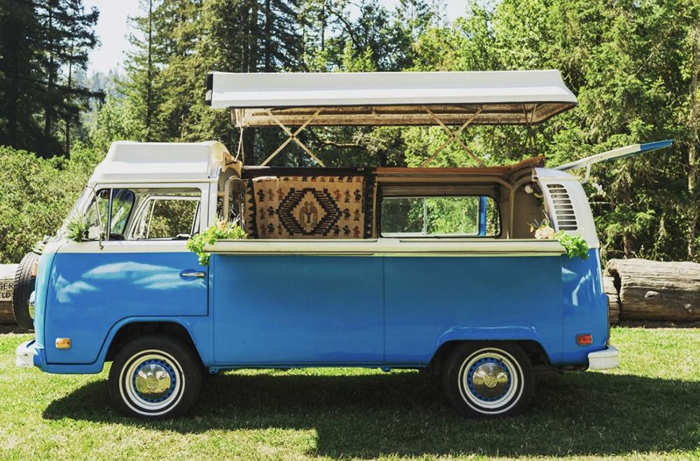 CA - Oakland: 1976 Bay Window Camper