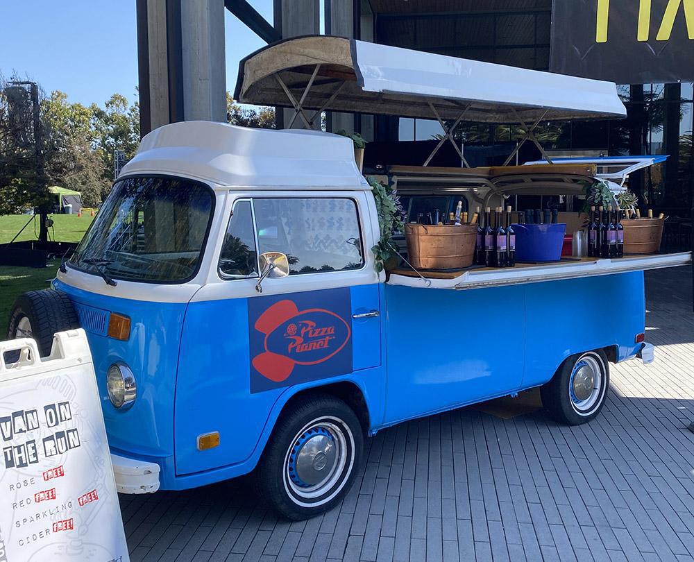 CA - Oakland: 1976 Bay Window Camper
