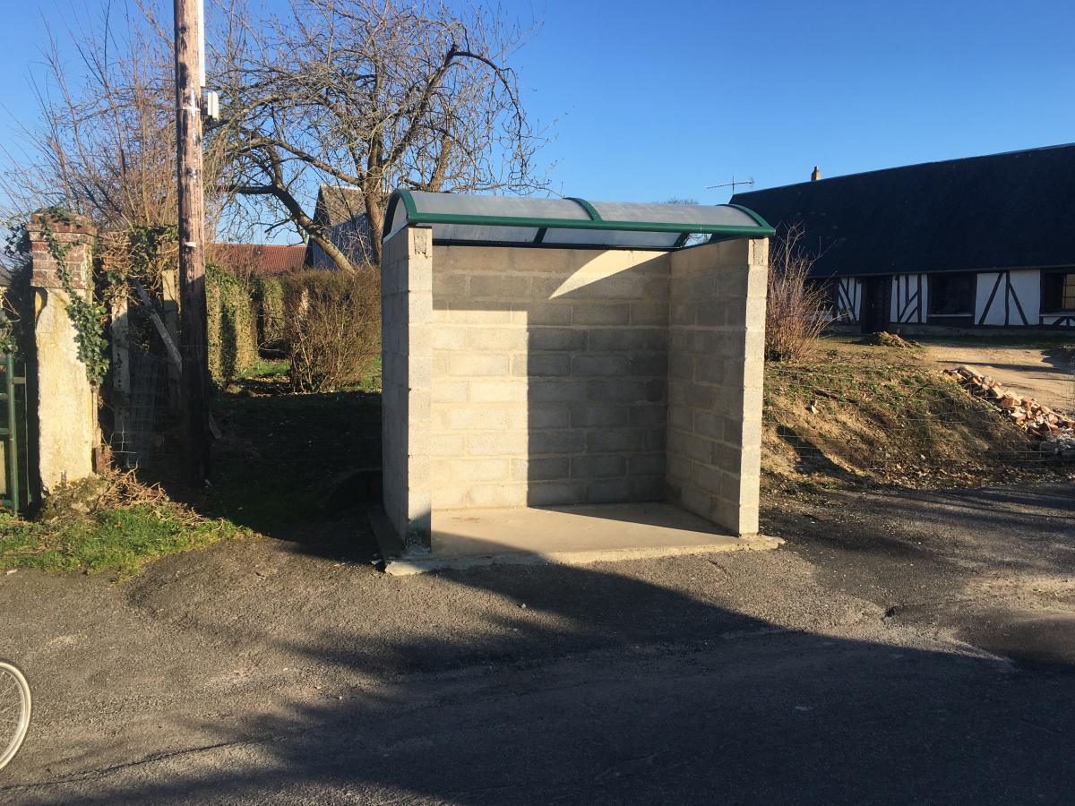 Transport en Commun (Arrêt rue de la Cavée) Transport en Commun (Arrêt rue de la Cavée)