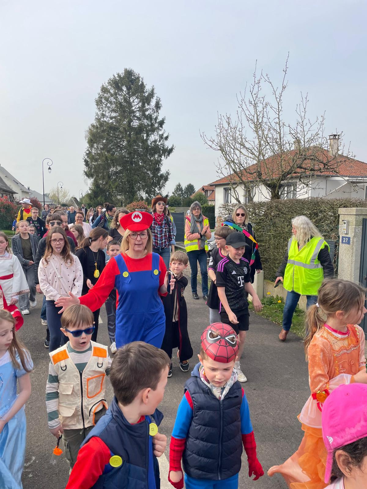 Masques, costumes et bonne humeur : le carnaval des enfants a animé Boissey🎉 Masques, costumes et bonne humeur : le carnaval des enfants a animé Boissey🎉