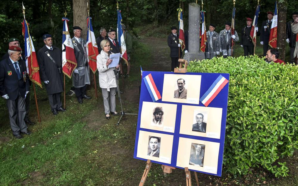 La stèle des fusillés au bois du Lanot à Idron