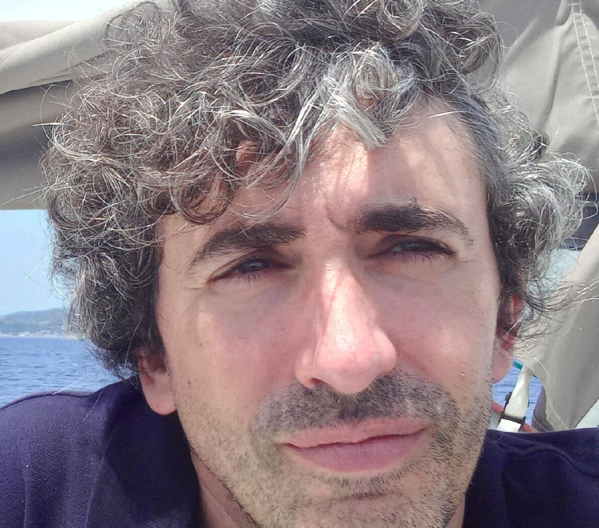 Alberto Larraz