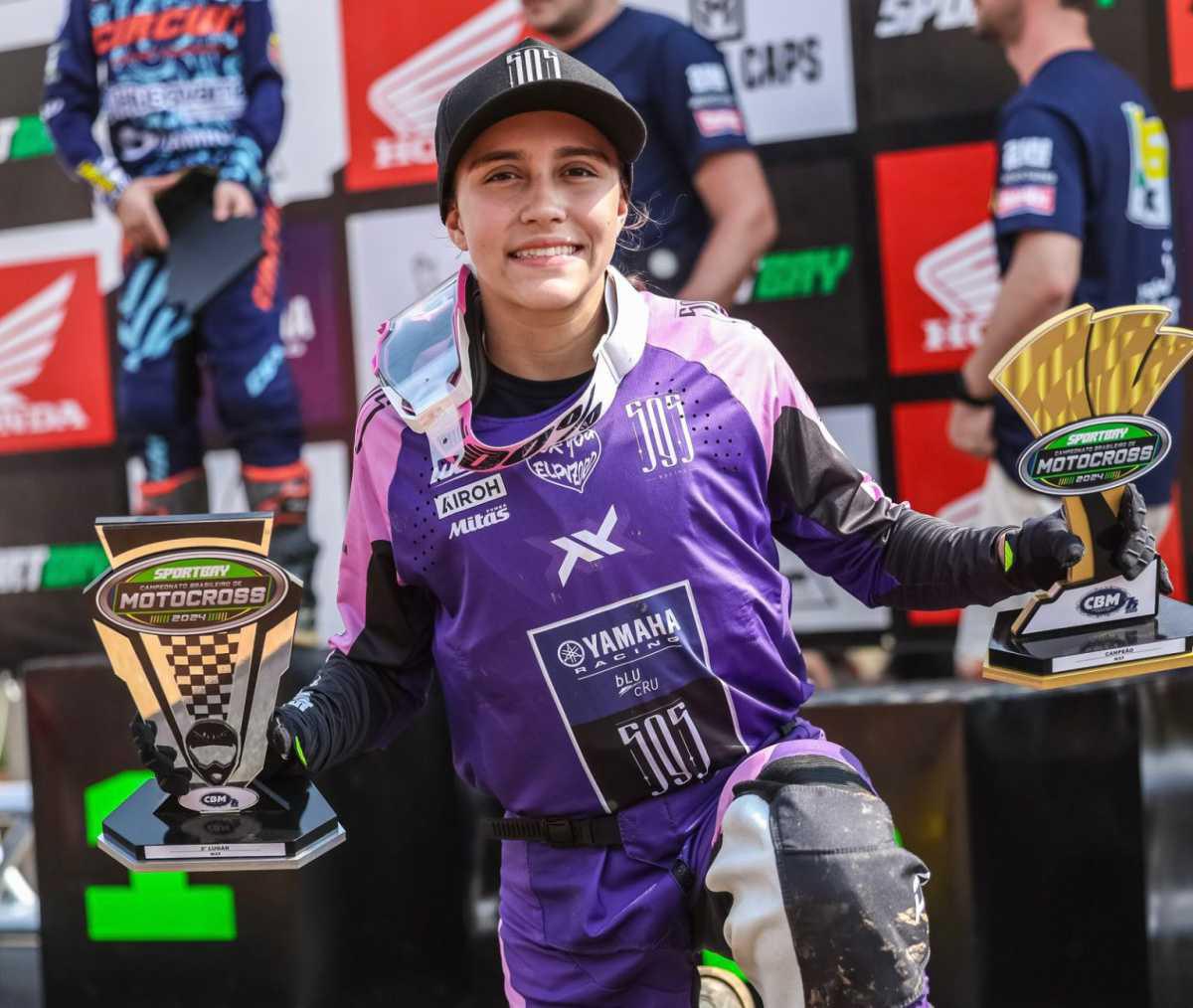 595 bLU cRU Racing anuncia renovação de contrato com Luanna Neves