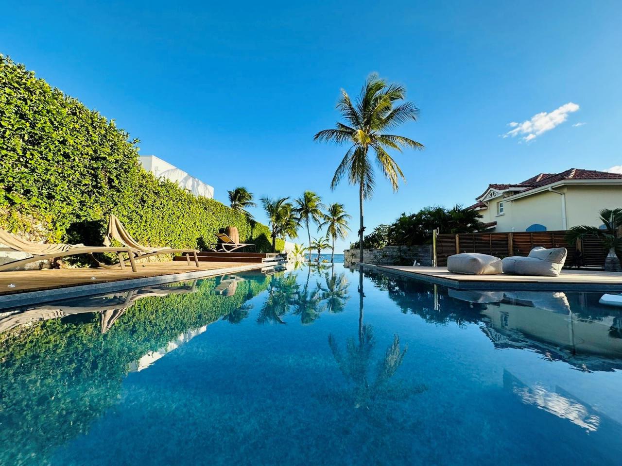 piscine villa carib2