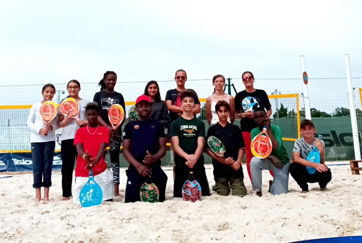 Stage de tennis et de beach tennis avant la reprise de l'école Stage de tennis et de beach tennis avant la reprise de l'école