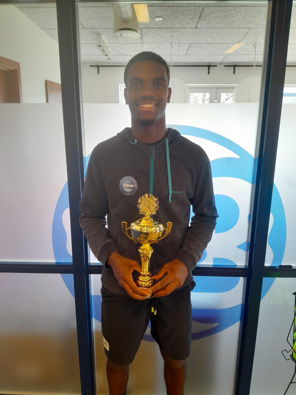 Et de 3 pour Alexandre Vassard Et de 3 pour Alexandre Vassard