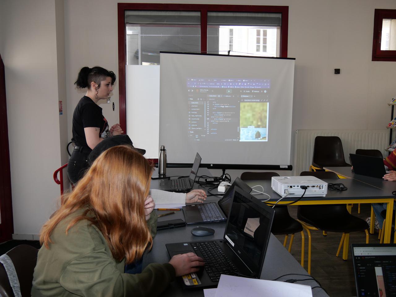 Atelier initiation développement sites web-Crédits Mission Locale Lozère