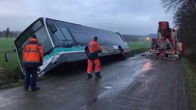 Sortie de route pour un bus du STAR vers Betton