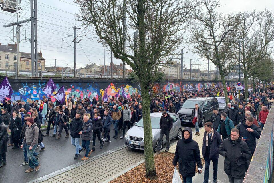 Grève à Rennes ce 15 Mars : rendez-vous Place de Bretagne à 11h