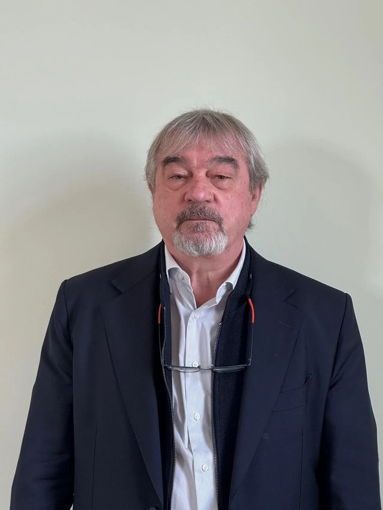 Francis GUERRIER Maire de Cély
