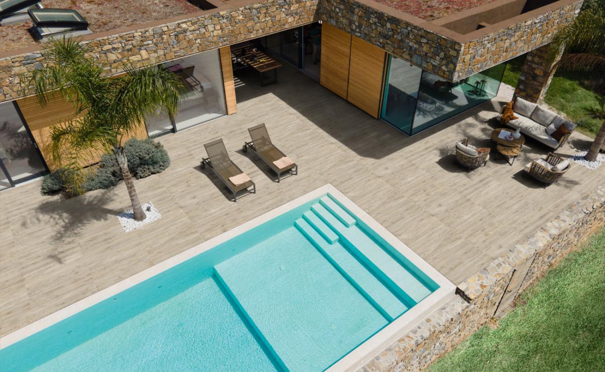  Trasforma il tuo spazio all'aperto con Stile e Qualità - Marca Corona