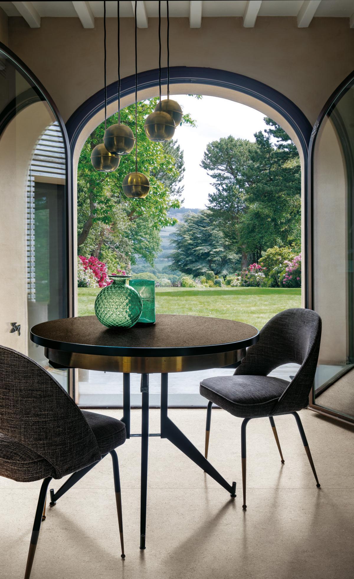 SENSI: La Collezione che Armonizza Natura e Innovazione per Spazi In & Outdoor